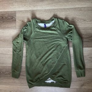 Seraphine maternity nursing sweatshirt